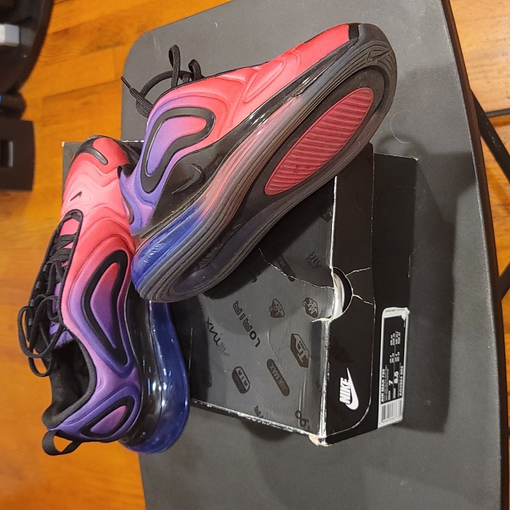 sneakers 8.5 men 7